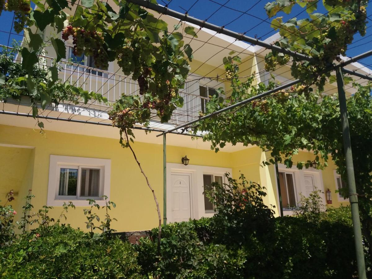 סידריון Amadeus Hawaii Apartments & Studios מראה חיצוני תמונה
