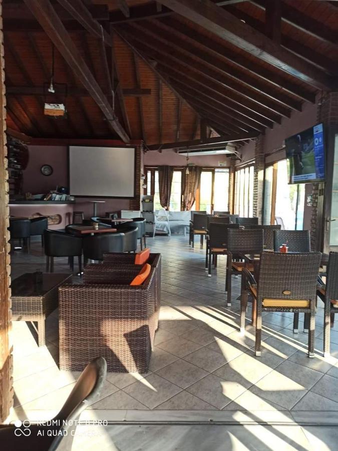 סידריון Amadeus Hawaii Apartments & Studios מראה חיצוני תמונה