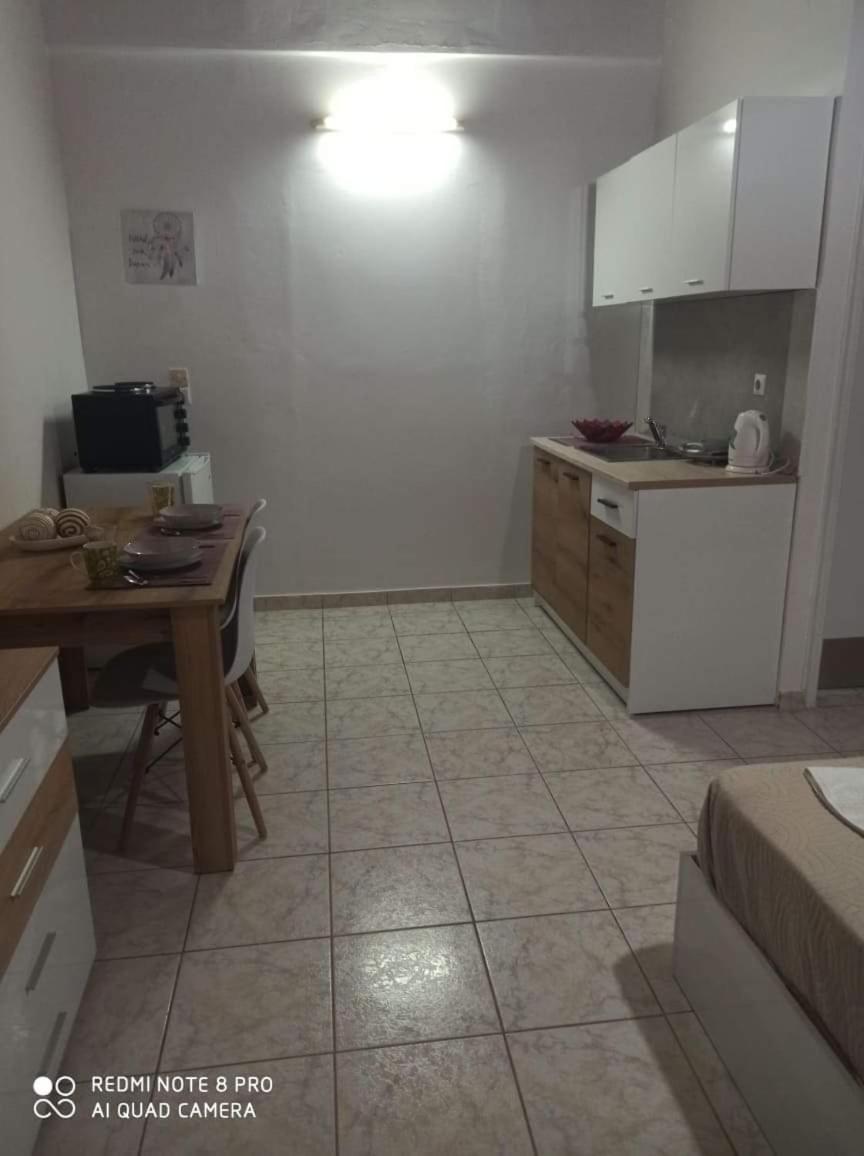 סידריון Amadeus Hawaii Apartments & Studios חדר תמונה