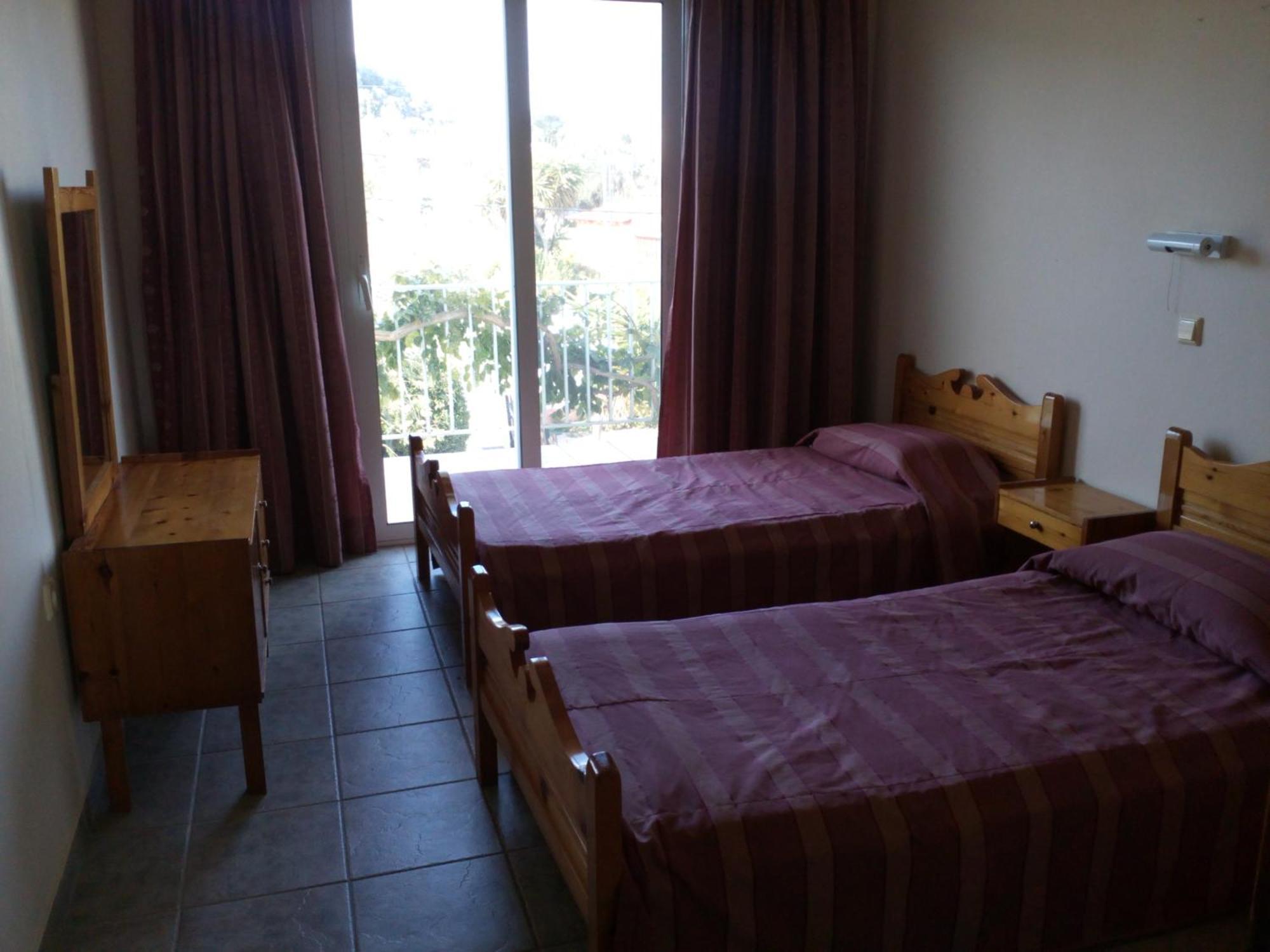 סידריון Amadeus Hawaii Apartments & Studios חדר תמונה